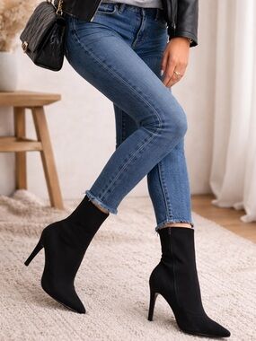 FASHION NOVA Black Stretch Sock Booties Stiletto Heel Size 9